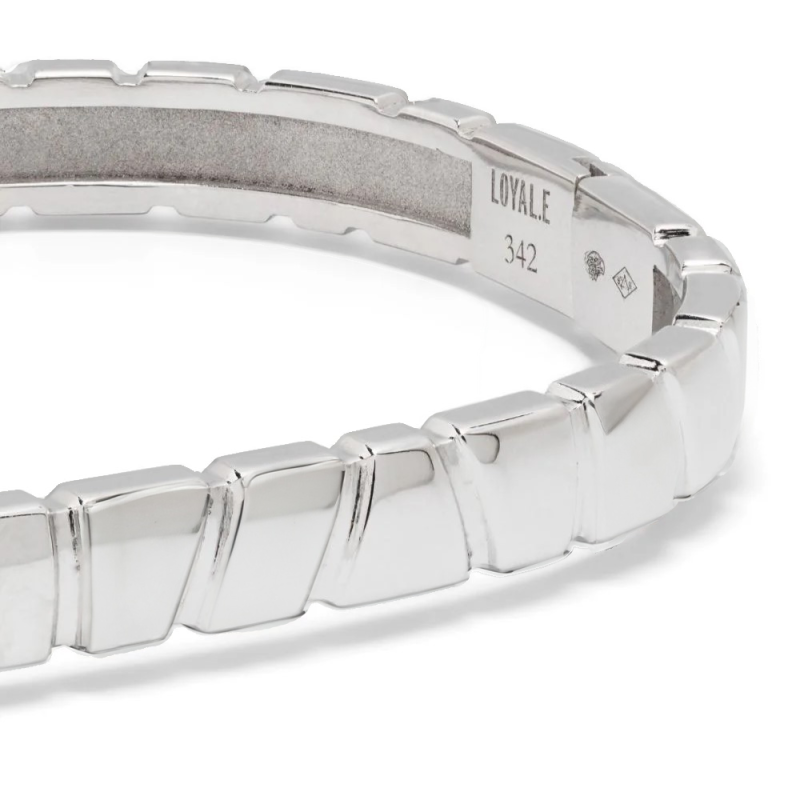 Bangle-bracelet-Ride-_-Love-non-pavé-18k-recycled-white-gold-lab-grown-diamonds-loyale-paris-fine-jewelry-5